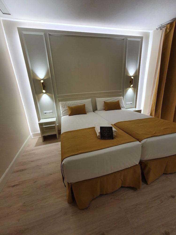 Le Petit Palue-Opera Hotel Madrid Ngoại thất bức ảnh